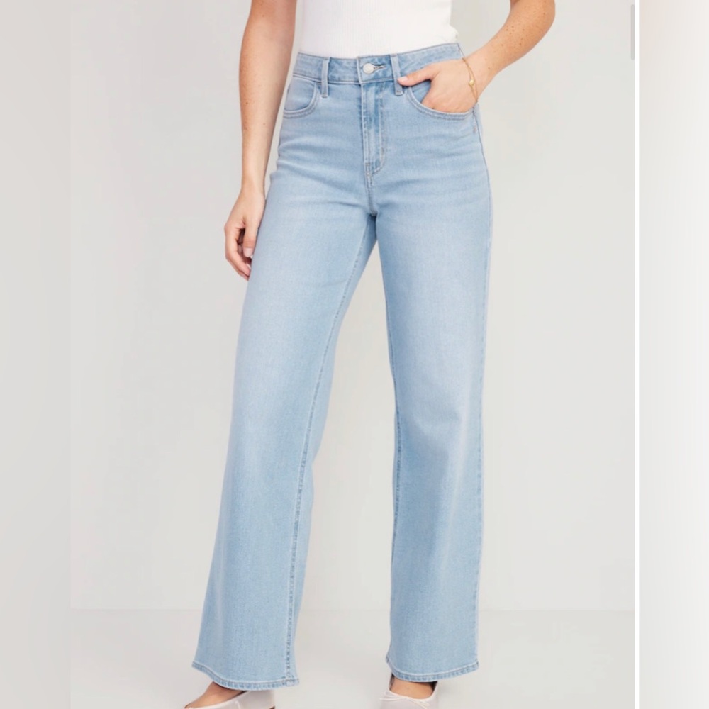 Old Navy Women’s High-Waisted Wow Wide-Leg Jeans - Like New/ Smoke & Pet…